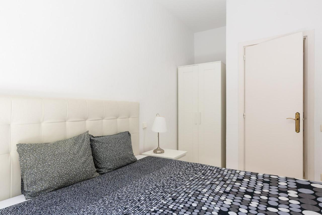 Stay U-Nique Apartments Urgell Barcelona Kültér fotó